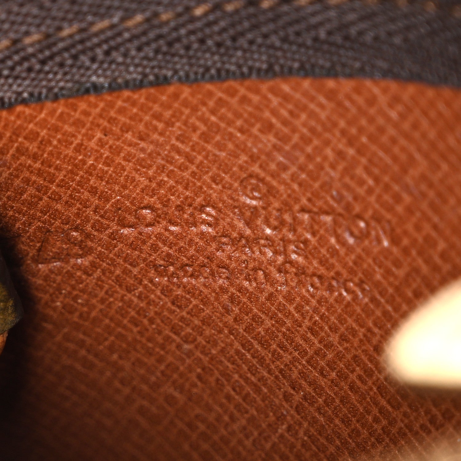 Louis Vuitton Monogram Key Pouch 6 of 6