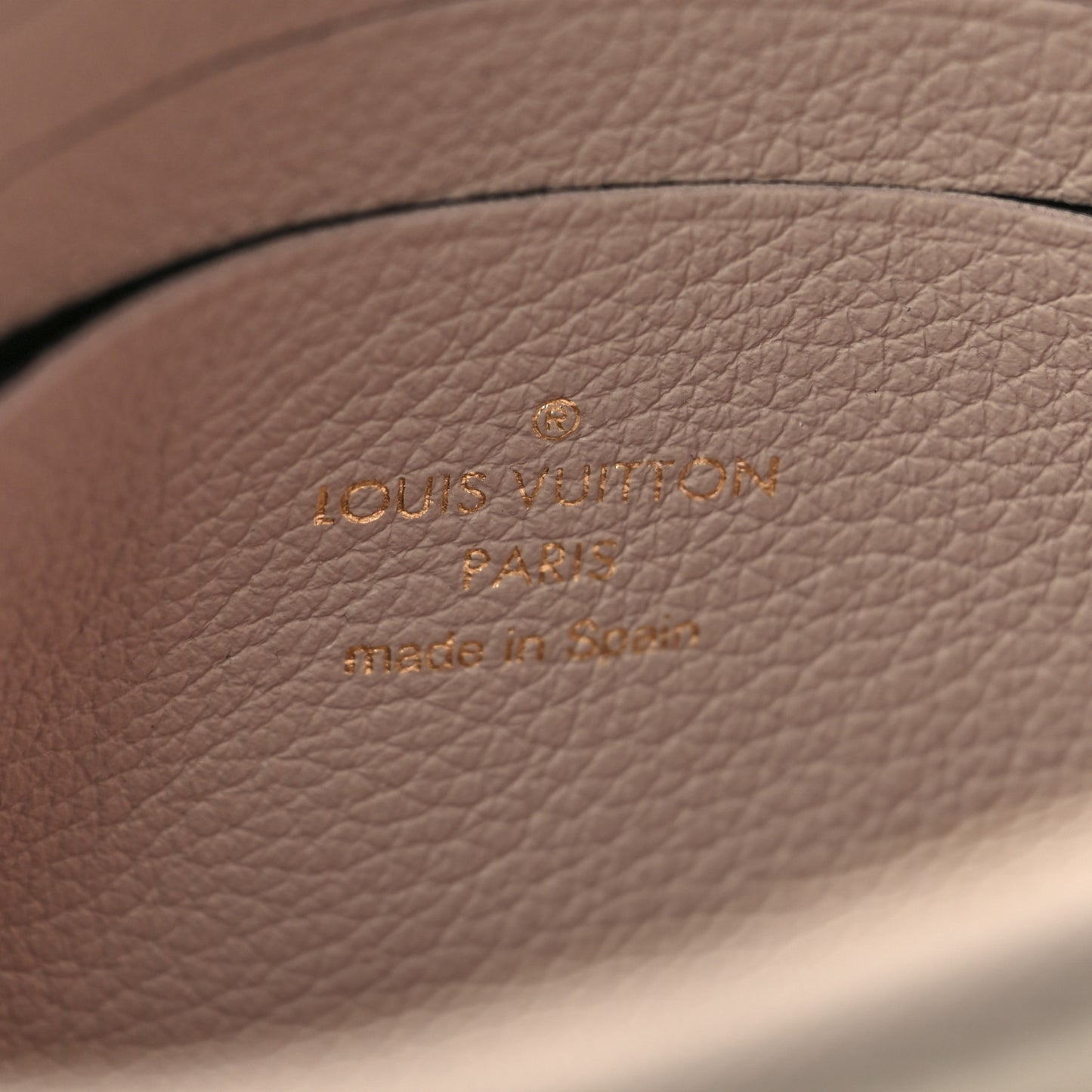 Soft Calfskin My Lockme Chain Pochette Greige