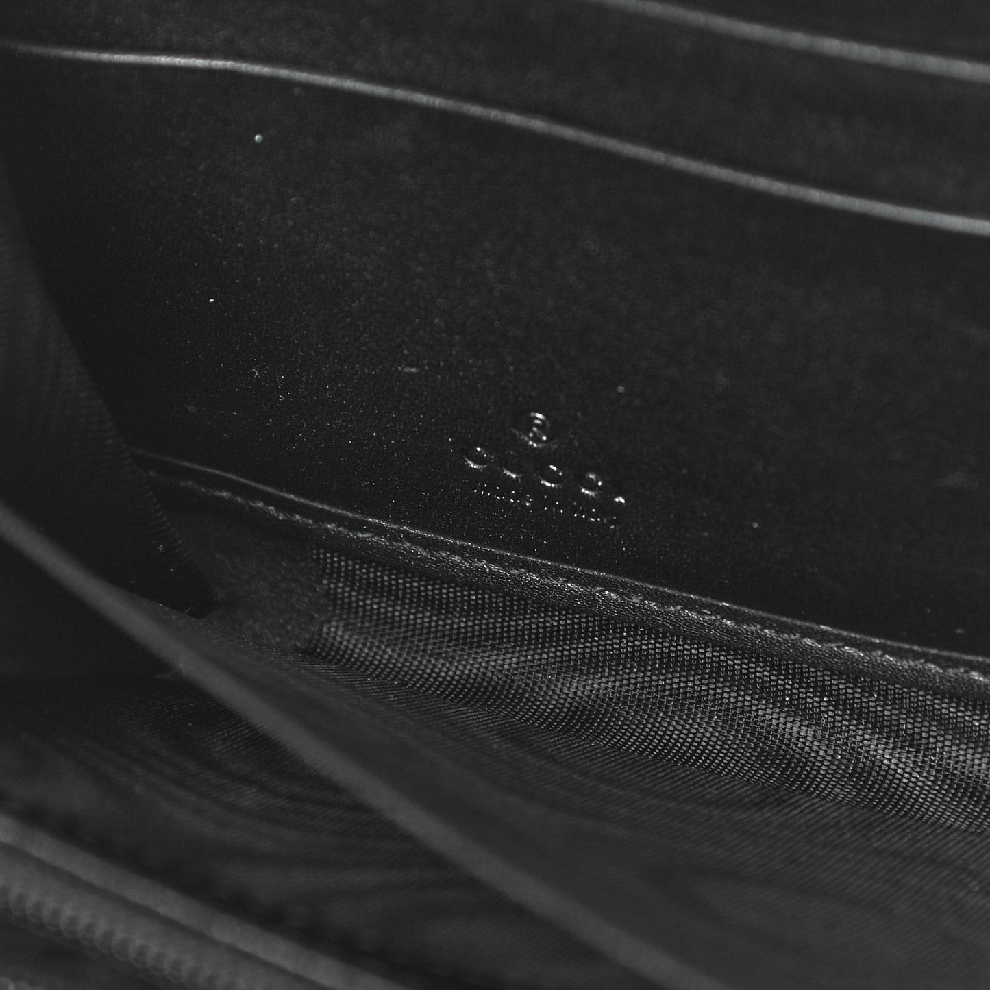 Calfskin Matelasse GG Marmont Zip Around Wallet Black