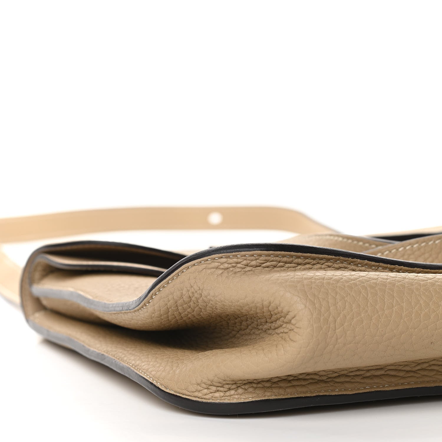 Hermes Taurillon Clemence Halzan 31 GM Trench 10 of 16