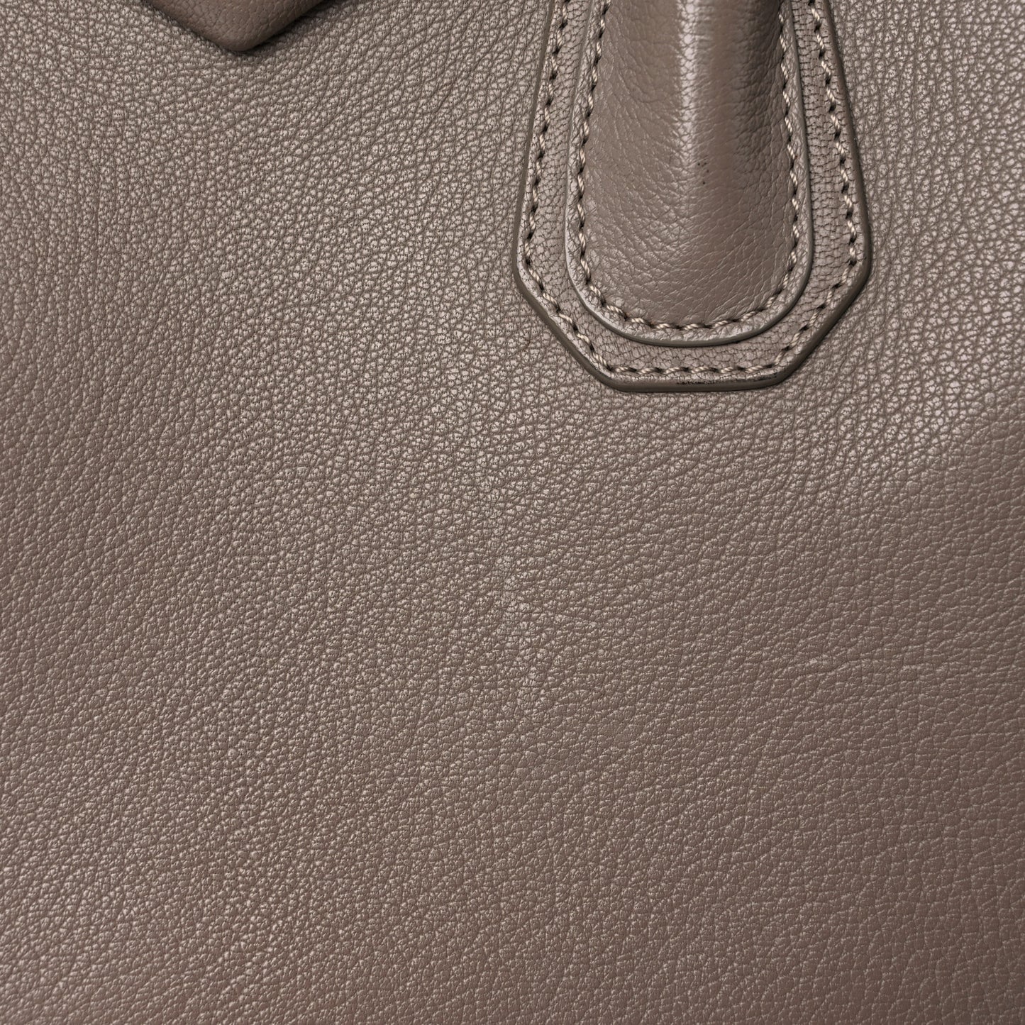 Sugar Goatskin Small Antigona Mastic