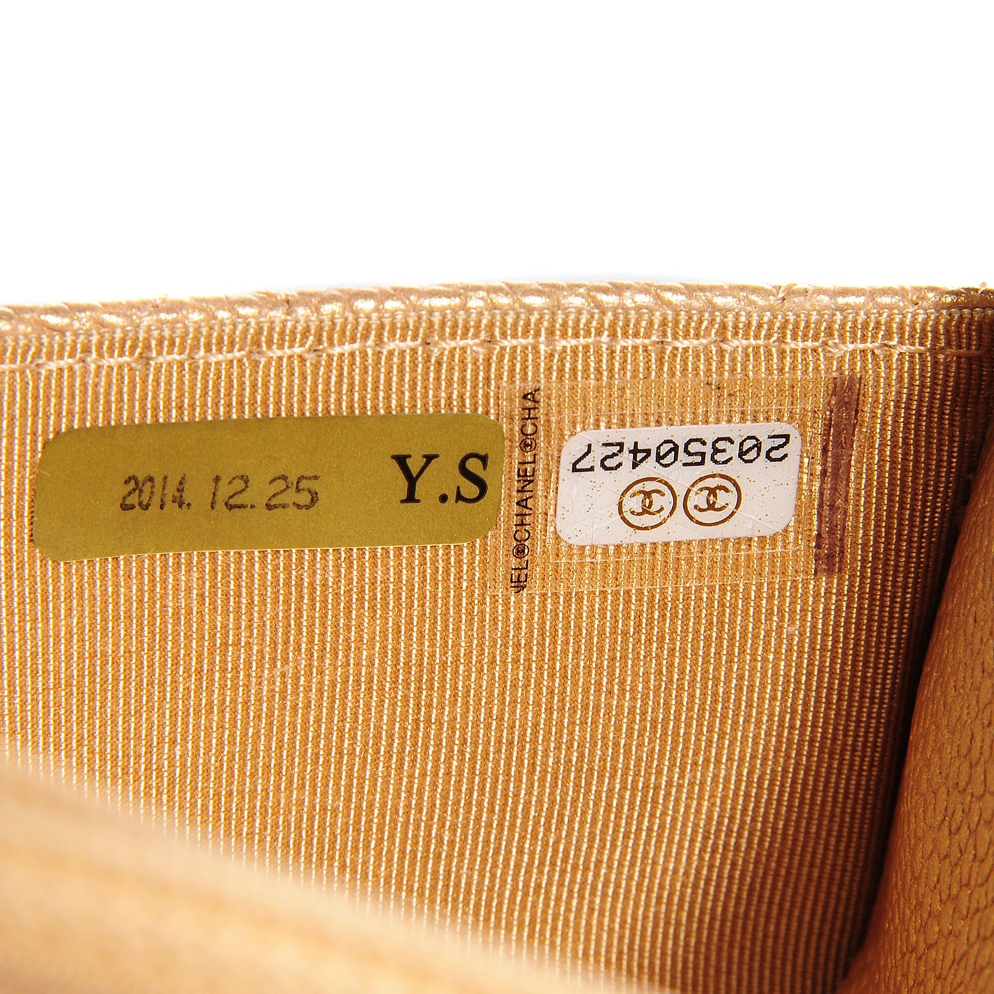 Pearly Caviar Quilted Wallet On Chain WOC Gold