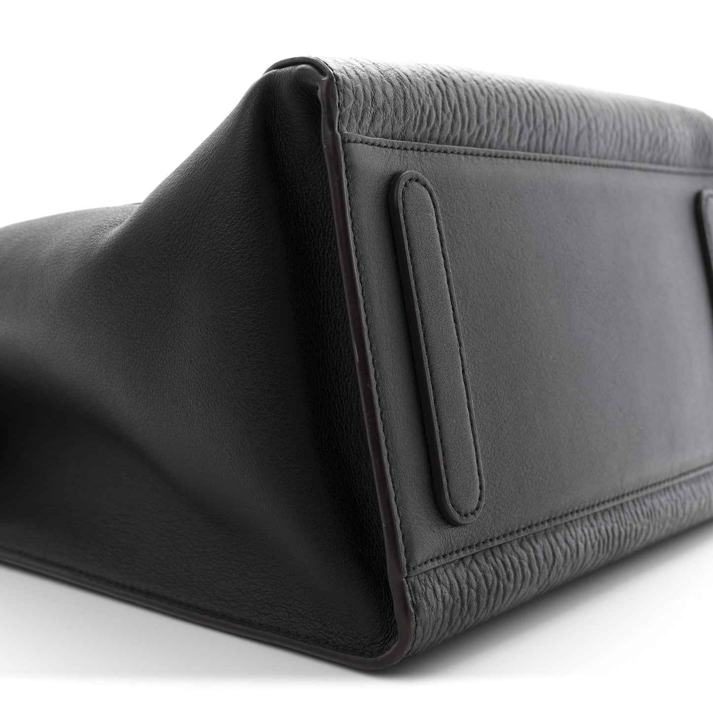 Visetos Calfskin Essential Bucket Bag Black