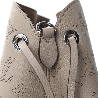 Louis Vuitton Mahina Bella Galet 10 of 12