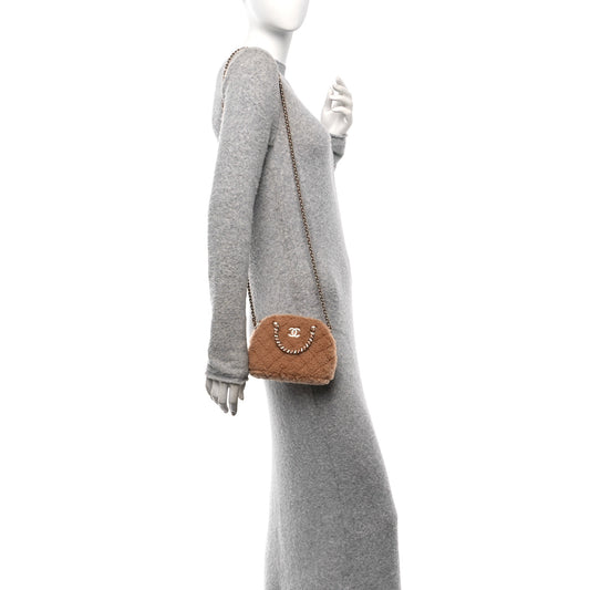 Shearling Quilted Shiny Coco Clutch With Chain Dark Beige