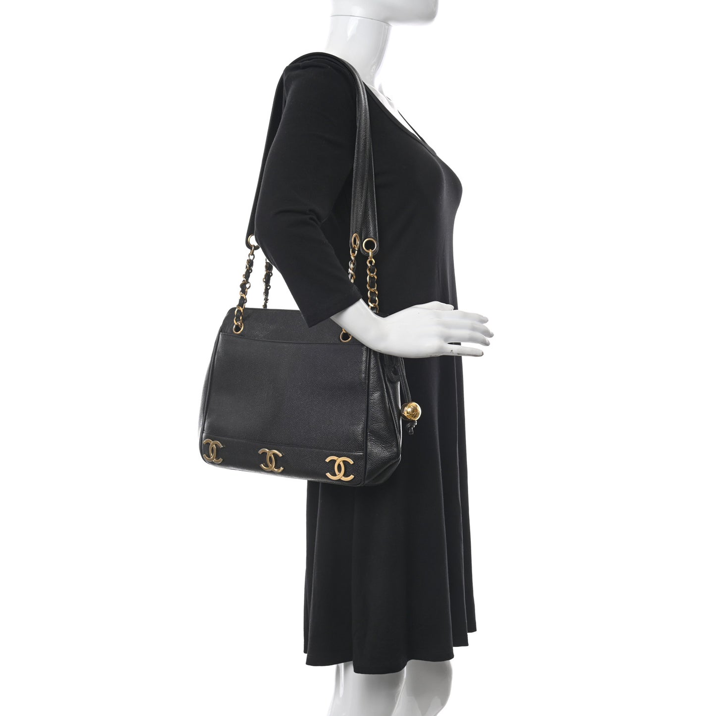 Caviar CC Shoulder Bag Black
