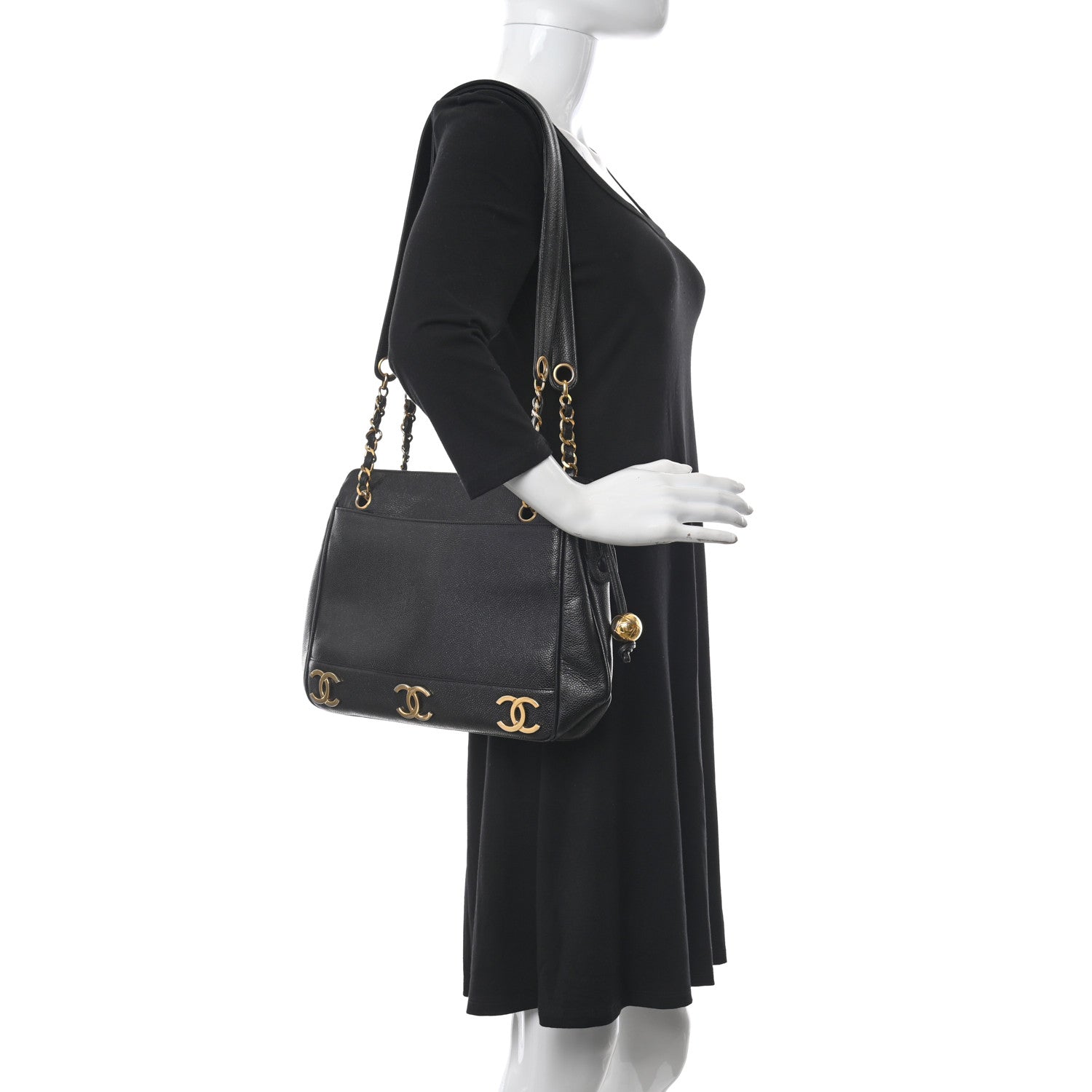 Chanel Caviar CC Shoulder Bag Black 2 of 9