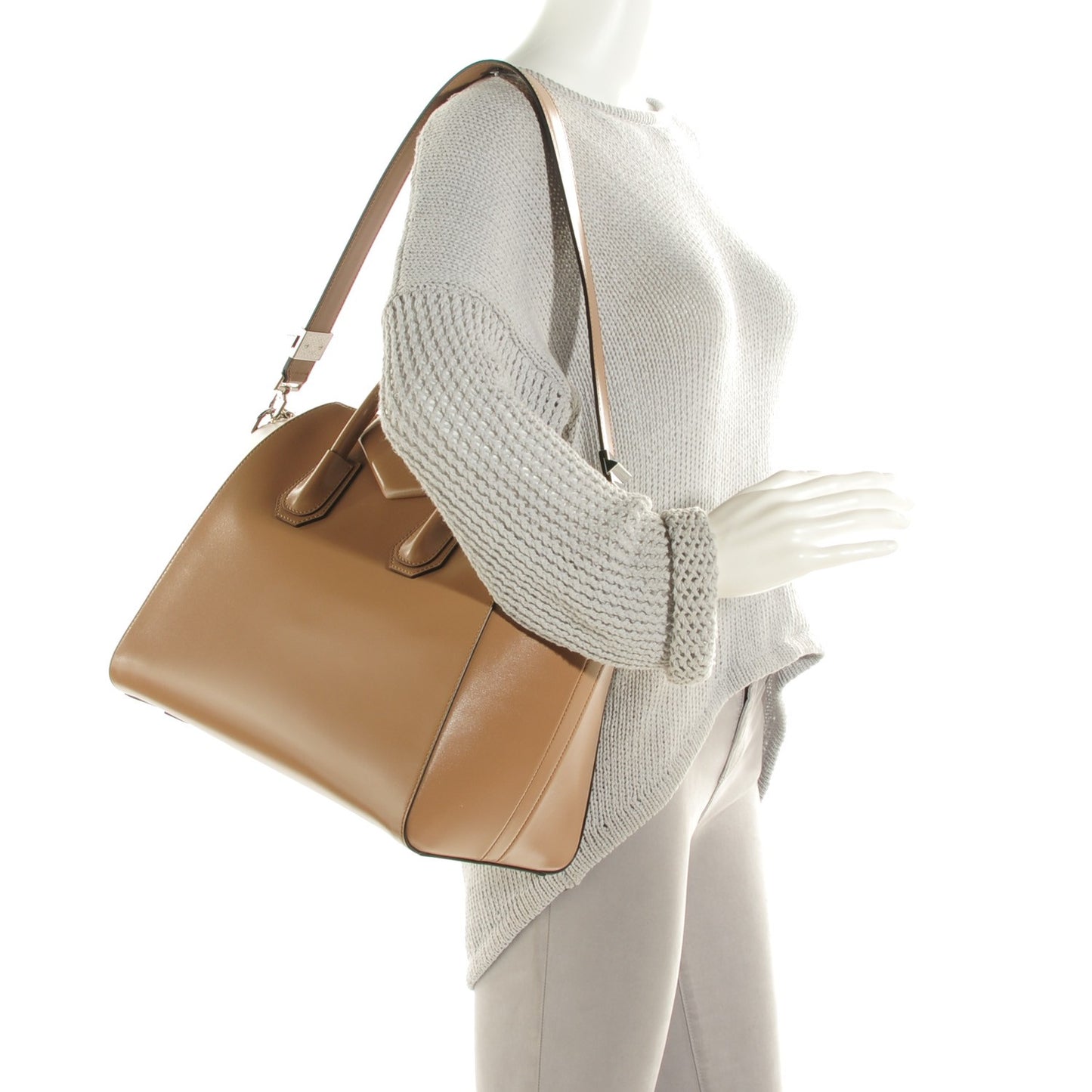 Shiny Lord Calfskin Medium Antigona Dark Beige