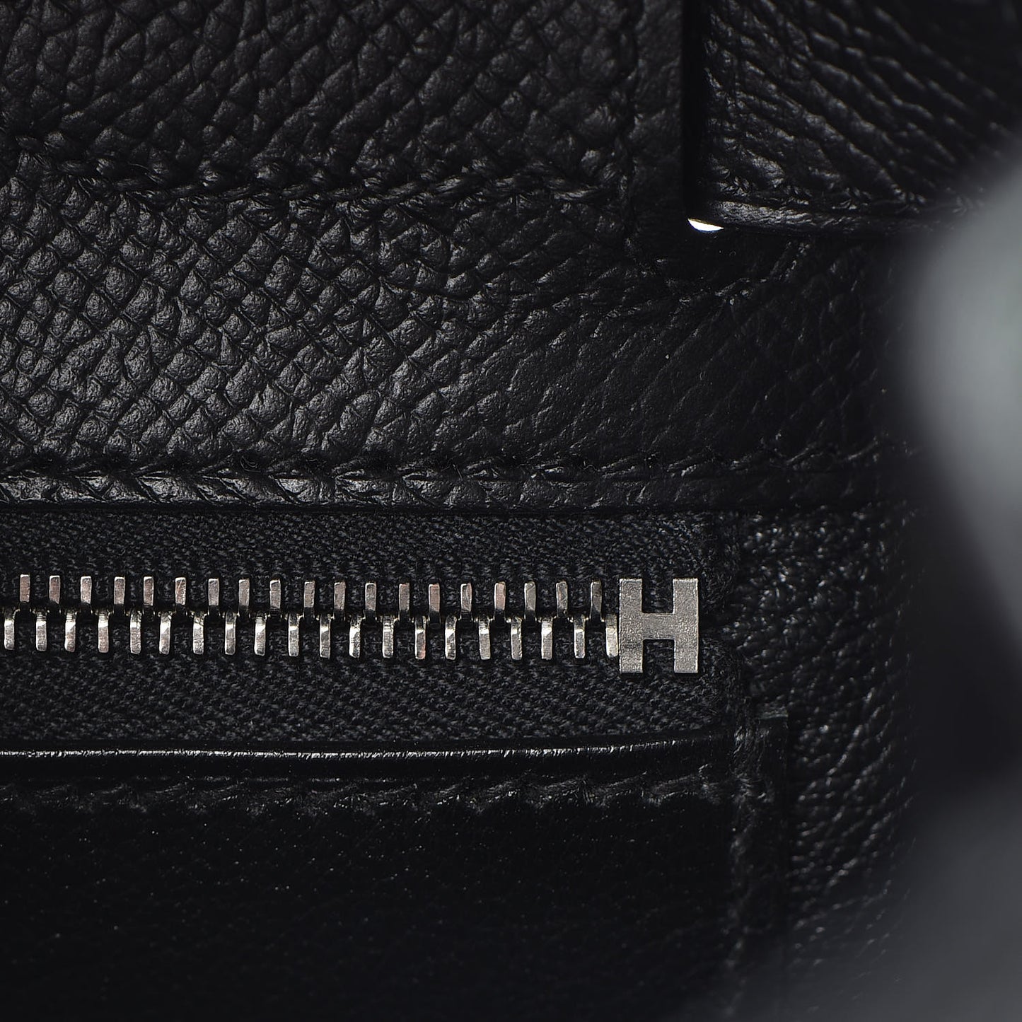 Epsom Kelly Sellier 32 Black