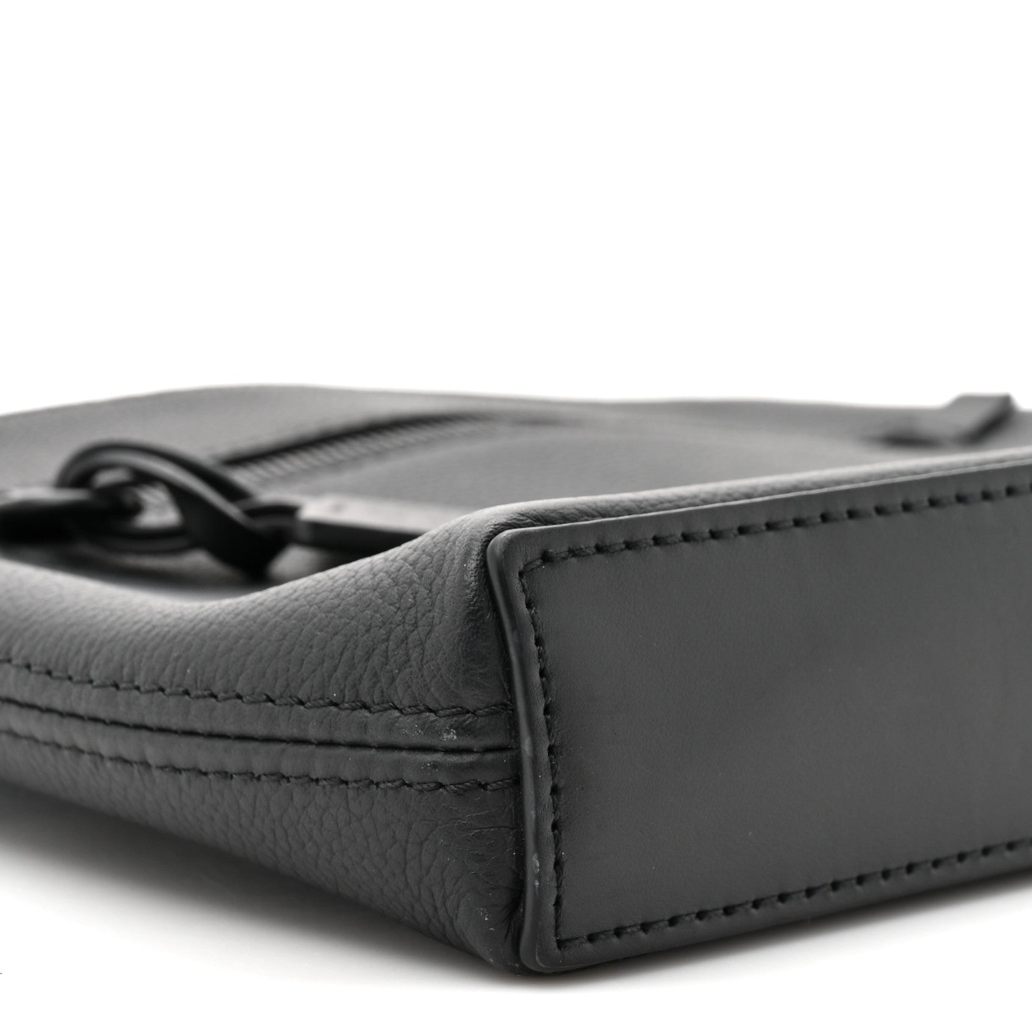 Louis Vuitton Grained Calfskin Aerogram Takeoff Pouch Black 9 of 11