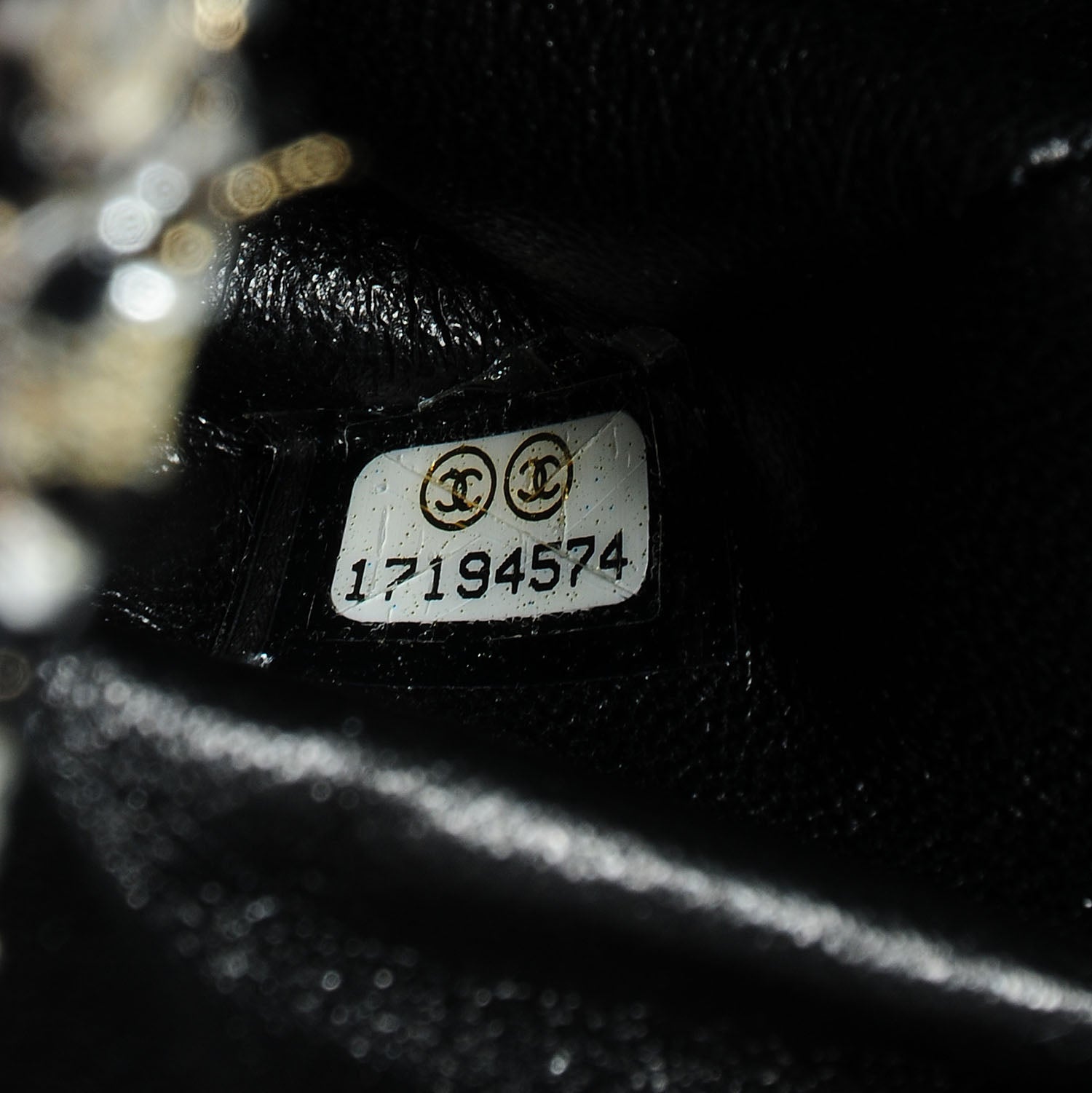 Chanel Tweed 2.55 Reissue 225 Flap Black White 8 of 8