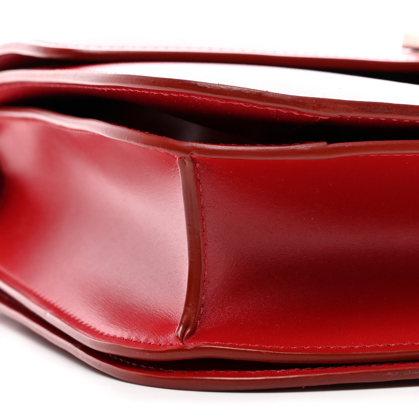 Box Calfskin Medium Classic Box Flap Bag Red