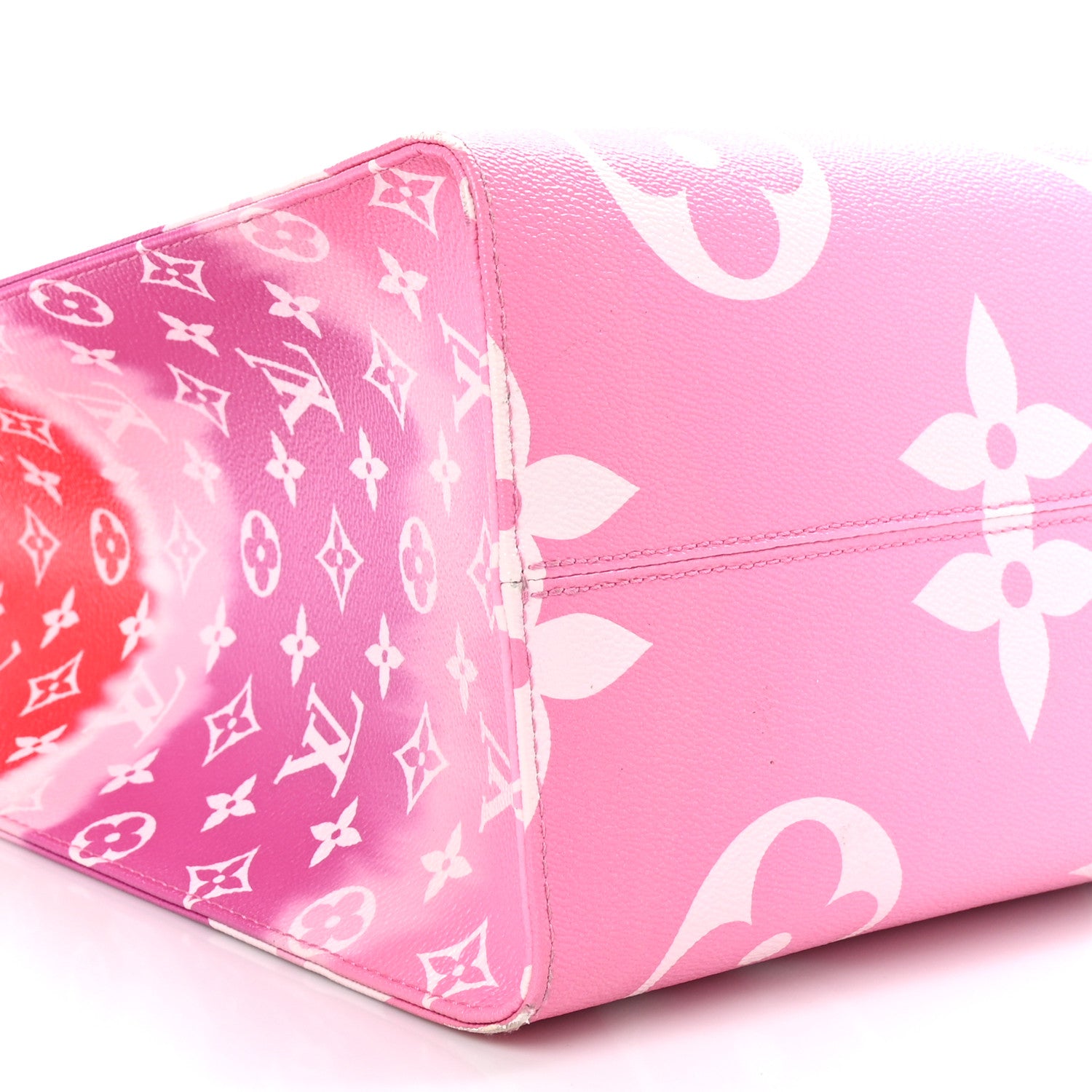 Louis Vuitton Monogram Escale Onthego GM Rouge 8 of 10