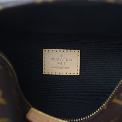 Louis Vuitton Monogram Bumbag 6 of 10