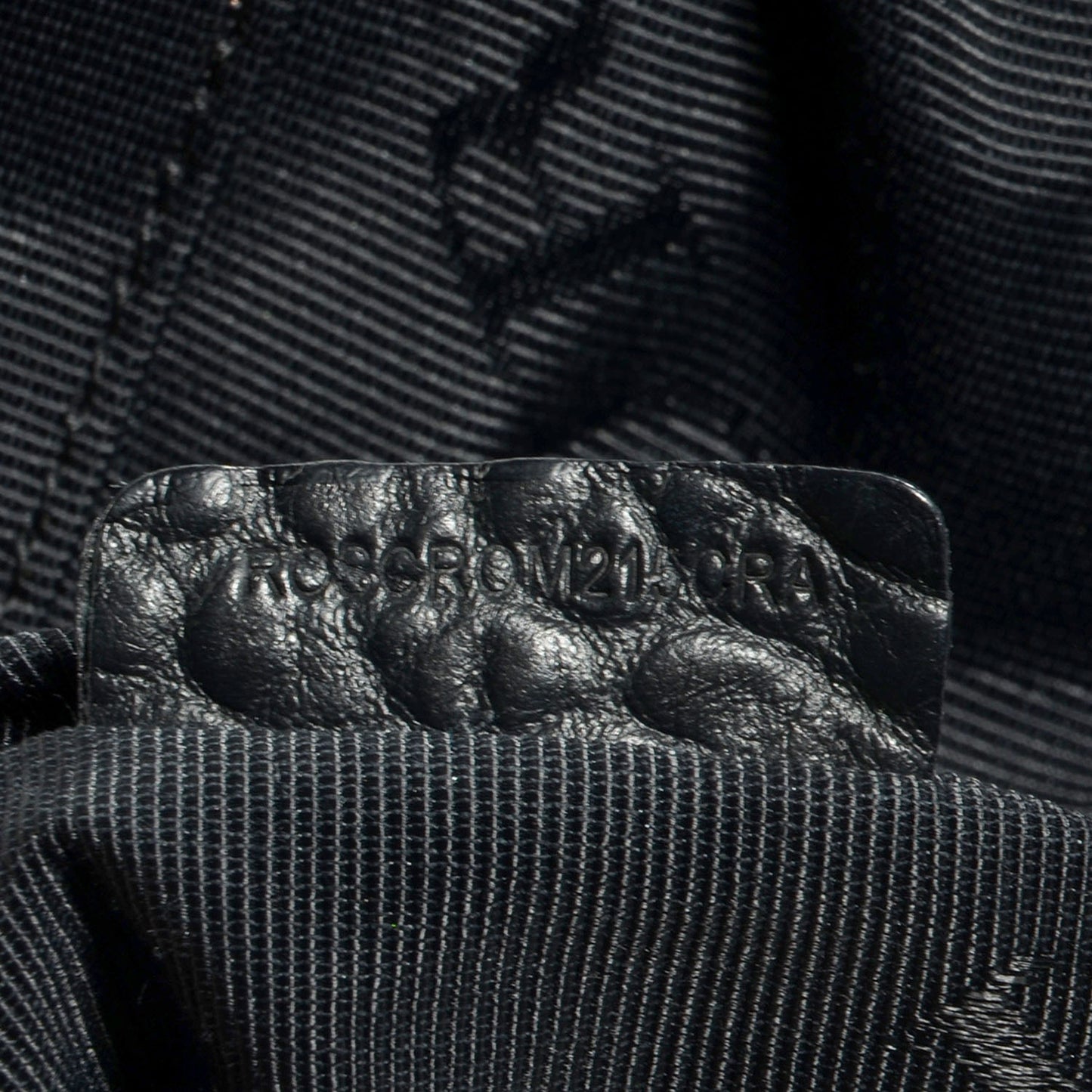 Heritage Grain Check Embossed Medium Lindburn Hobo Black