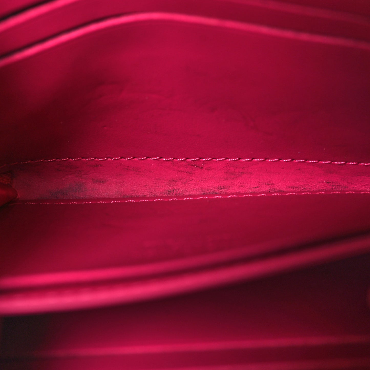 Vernis Valentine Zippy Coin Purse Fuchsia