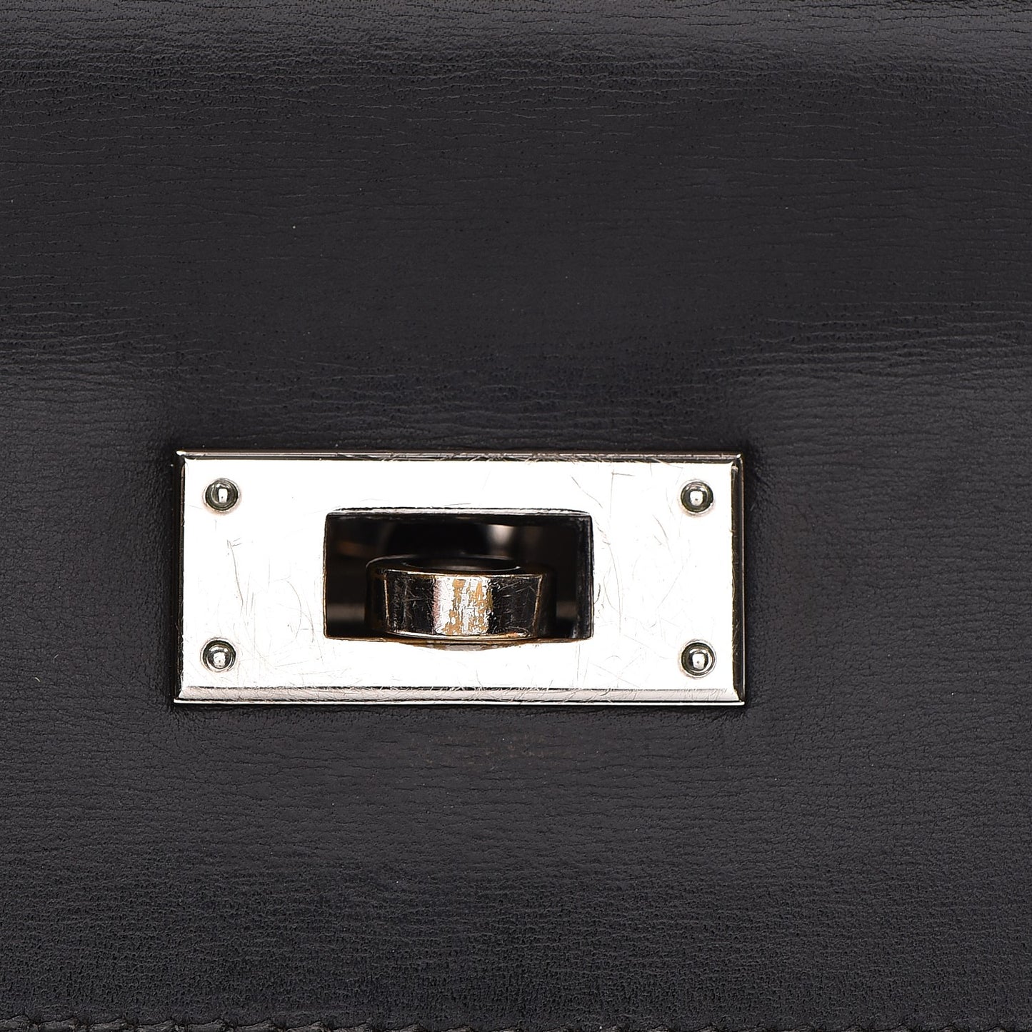 Box Kelly Retourne 32 Black