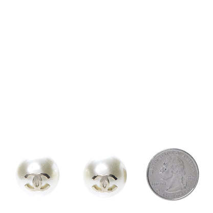 Chanel Pearl CC Large Earrings Gold 2 of 5
