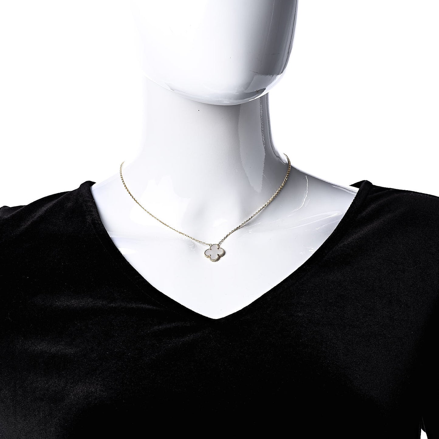 18K Yellow Gold Mother of Pearl Vintage Alhambra Pendant Necklace
