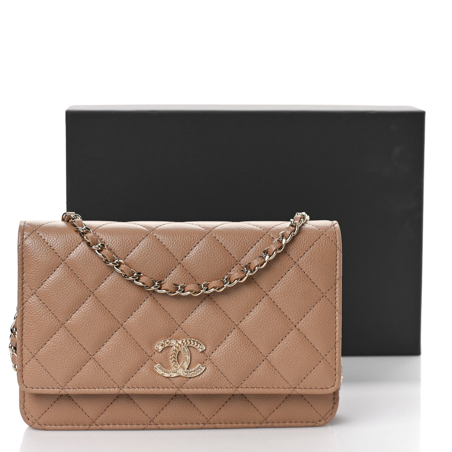 Caviar Quilted Multi Chain Wallet On Chain WOC Beige