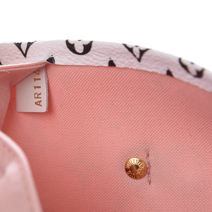 Louis Vuitton Monogram Giant Neverfull MM Rouge 8 of 10