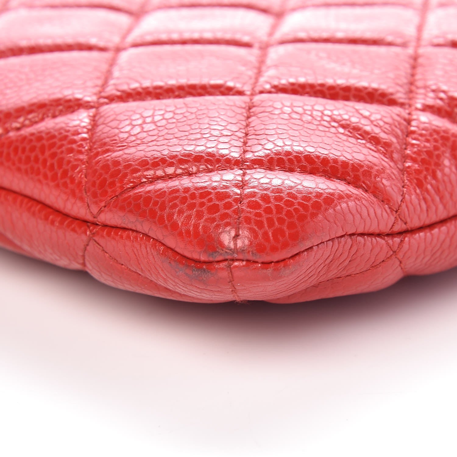 Chanel Caviar Large Cosmetic Case Red 9 of 11