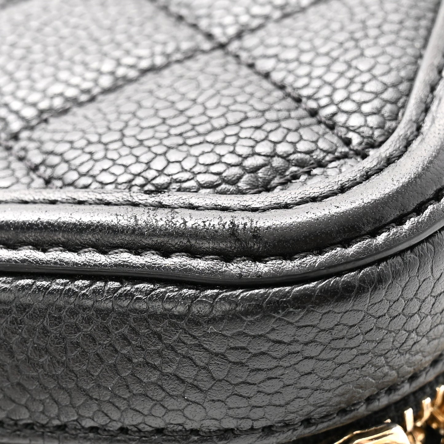 Caviar Quilted Medium CC Filigree Vanity Case Black