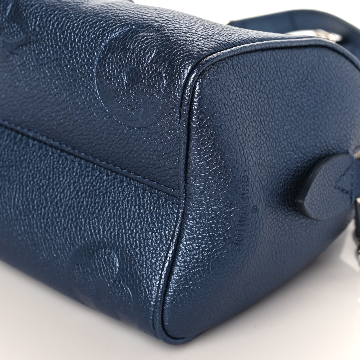 Metallic Empreinte Monogram Giant Speedy Bandouliere 20 Navy Nacre