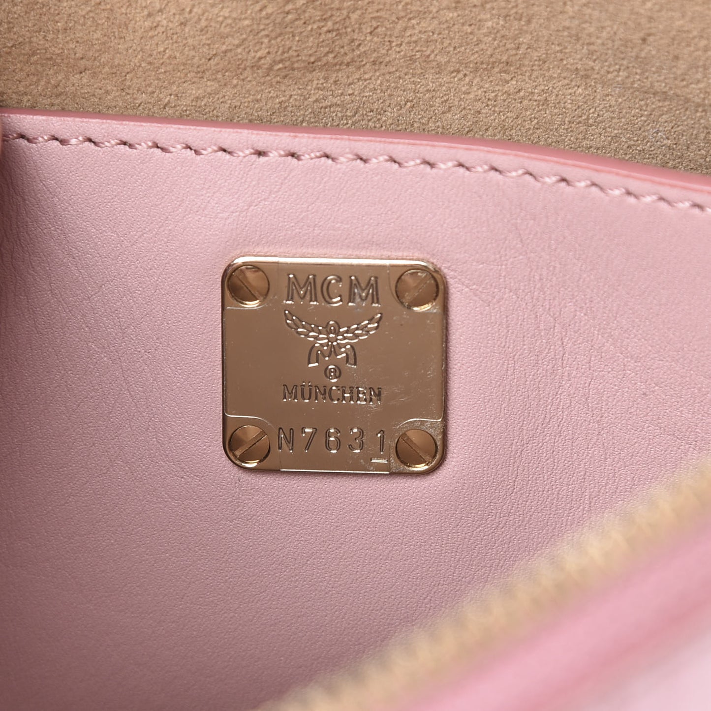 Visetos Medium Millie Zip Crossbody Bag Soft Pink