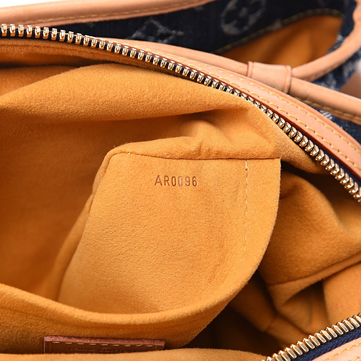 Louis Vuitton Denim Raye Cabas GM 6 of 12