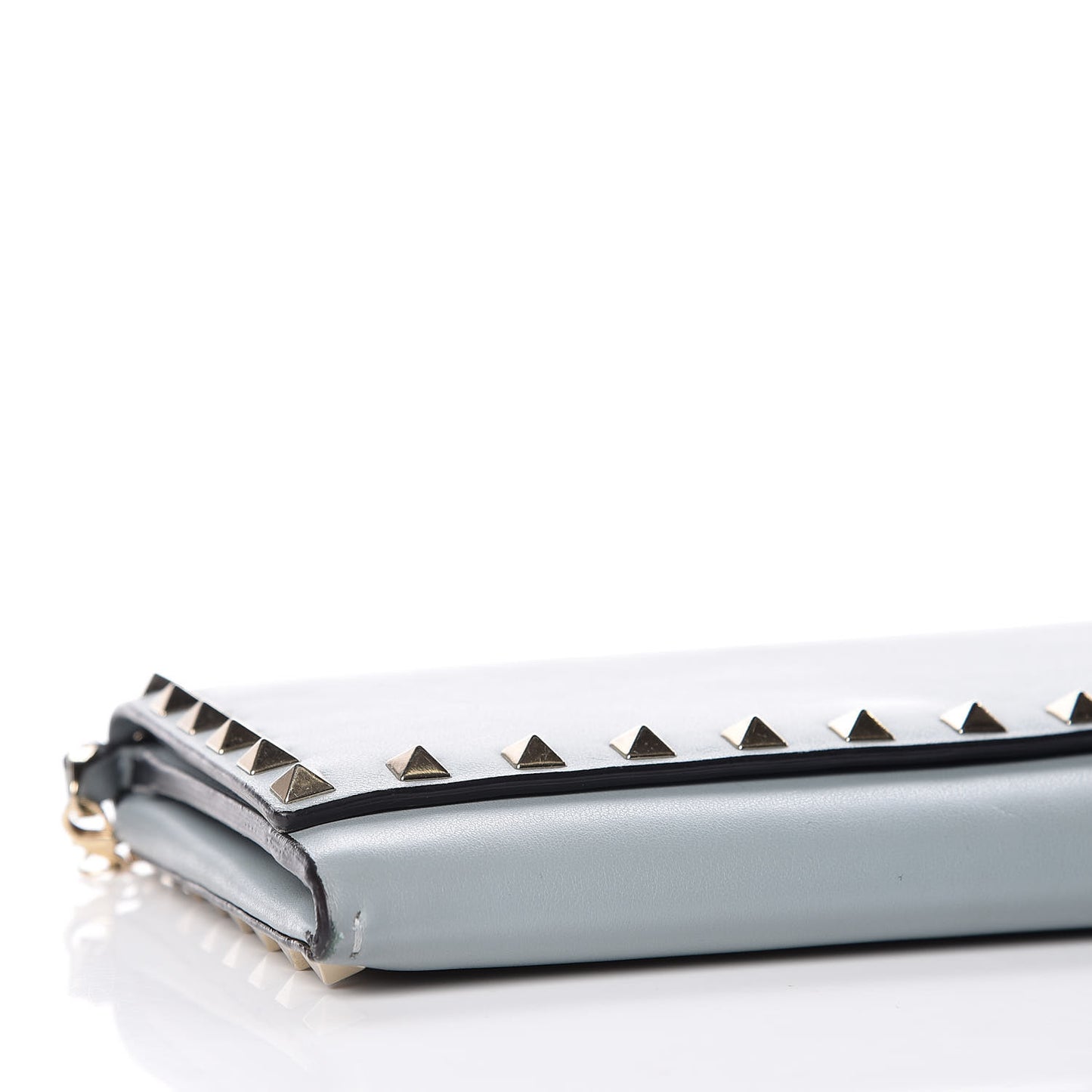 Vitello Small Rockstud Flap Wallet on Chain Nube