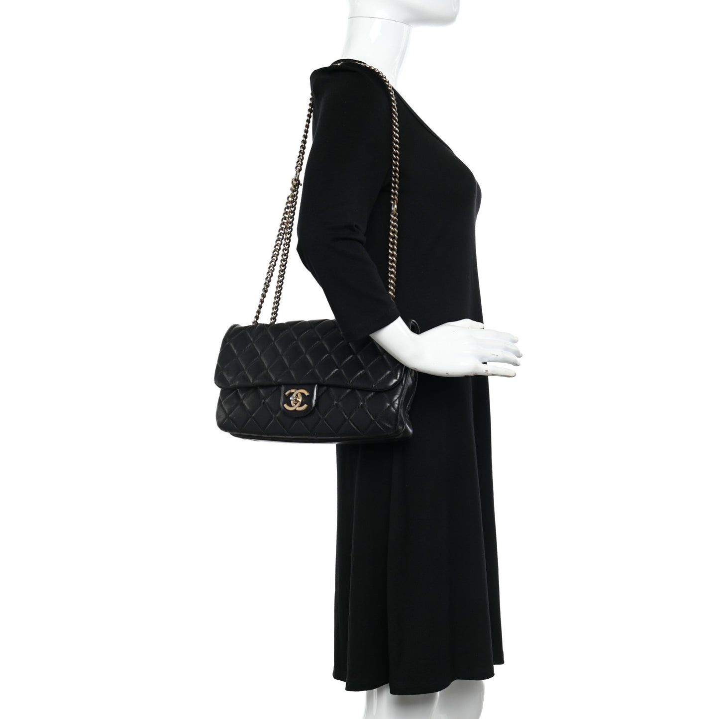 Calfskin Quilted Medium CC Crown Flap Black