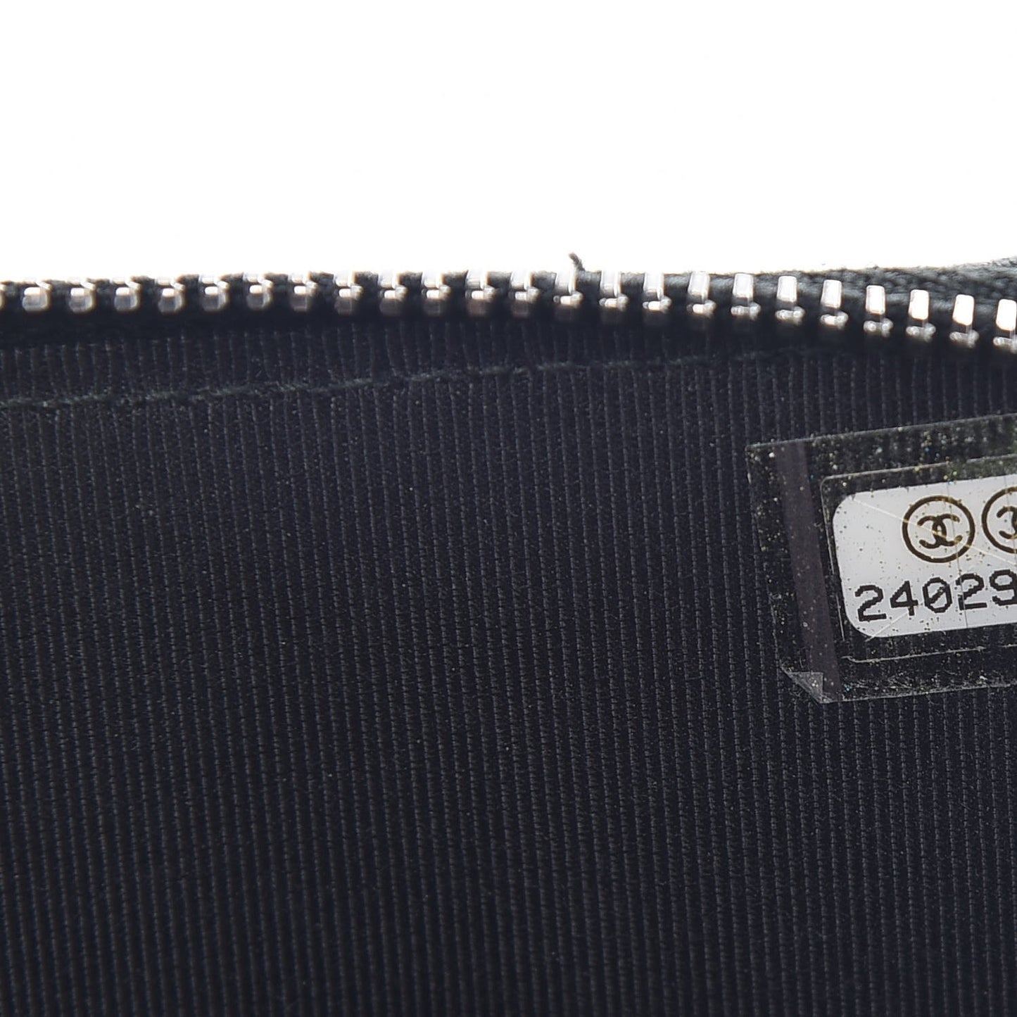 Sheepskin Chevron Quilted Studded Reissue Small Clutch With Chain Black