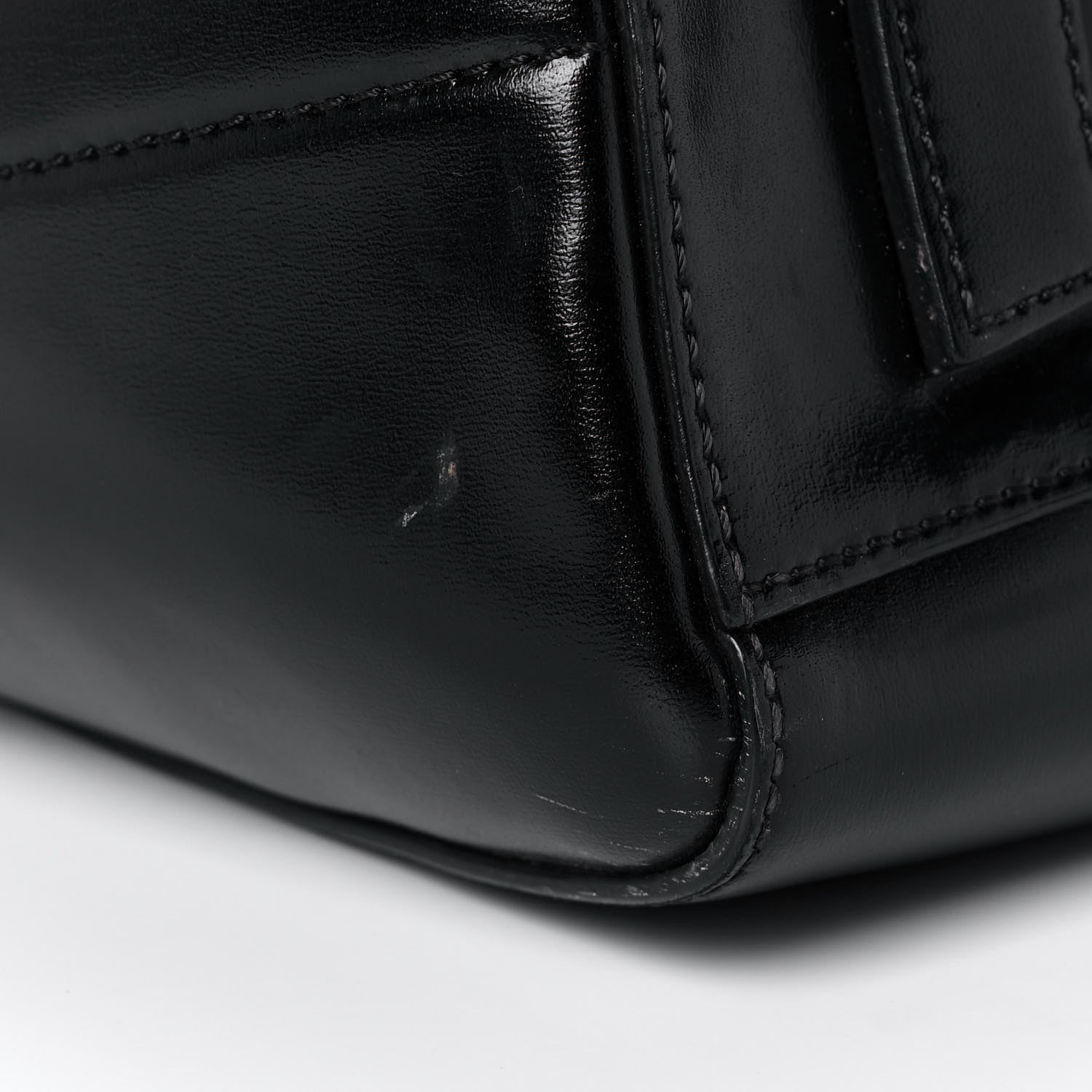 Givenchy Shiny Lord Calfskin Small Antigona Black 36 of 36
