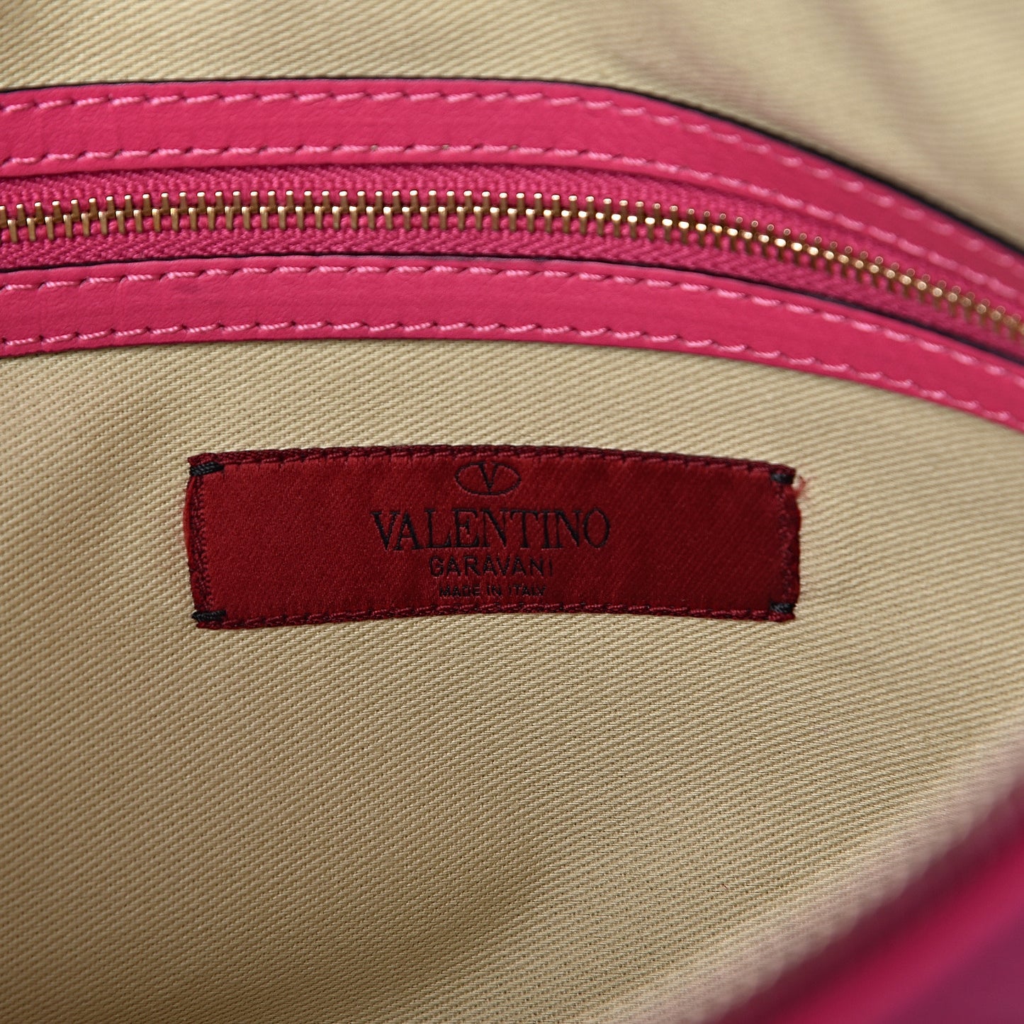 Vitello Large Rockstud Zip Wristlet Pouch Pop Fuxia