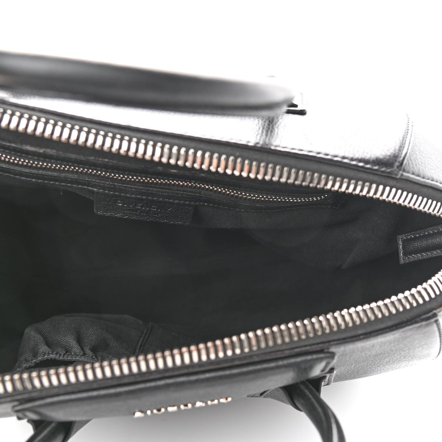 Sugar Goatskin Medium Antigona Black
