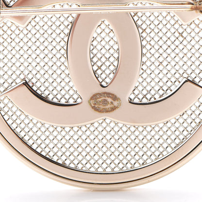 Chanel Mesh Circle CC Brooch Gold 3 of 4