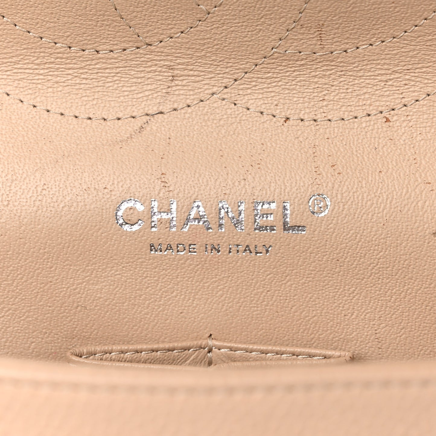 Caviar Quilted Jumbo Double Flap Beige Clair