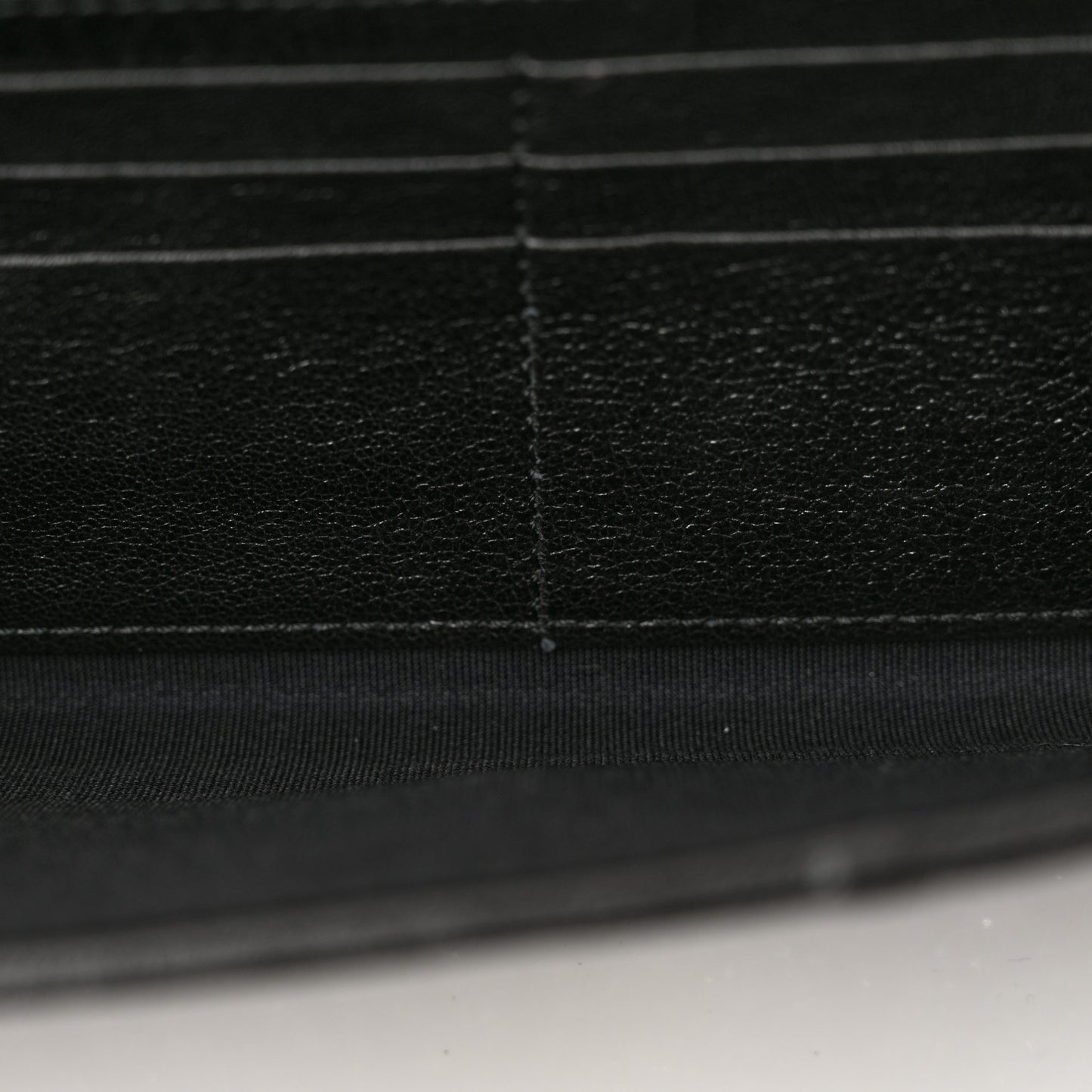 Glitter Milla Wallet on Chain Silver