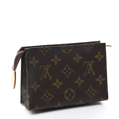 Louis Vuitton Monogram Toiletry Pouch 15 3 of 9