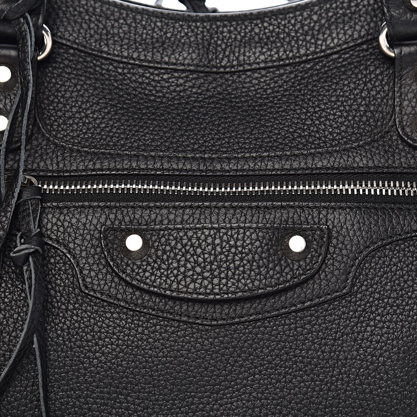 Vibrato Calfskin Classic Silver Hardware City Black