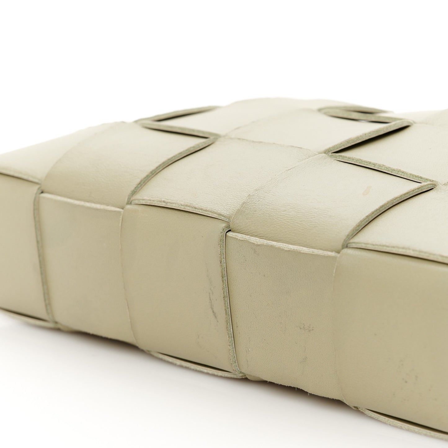 Calfskin Maxi Intrecciato Cassette Pouch On Strap Travertine