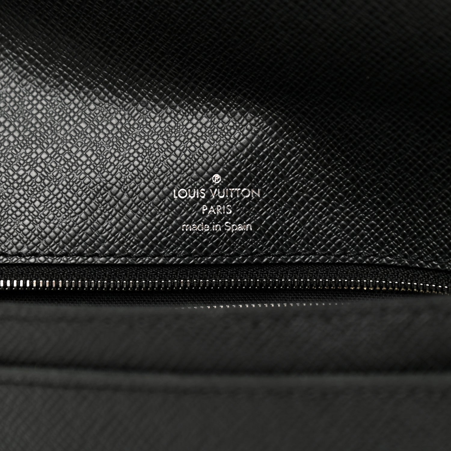 Louis Vuitton Taiga Pochette Belaia Ardoise 6 of 7