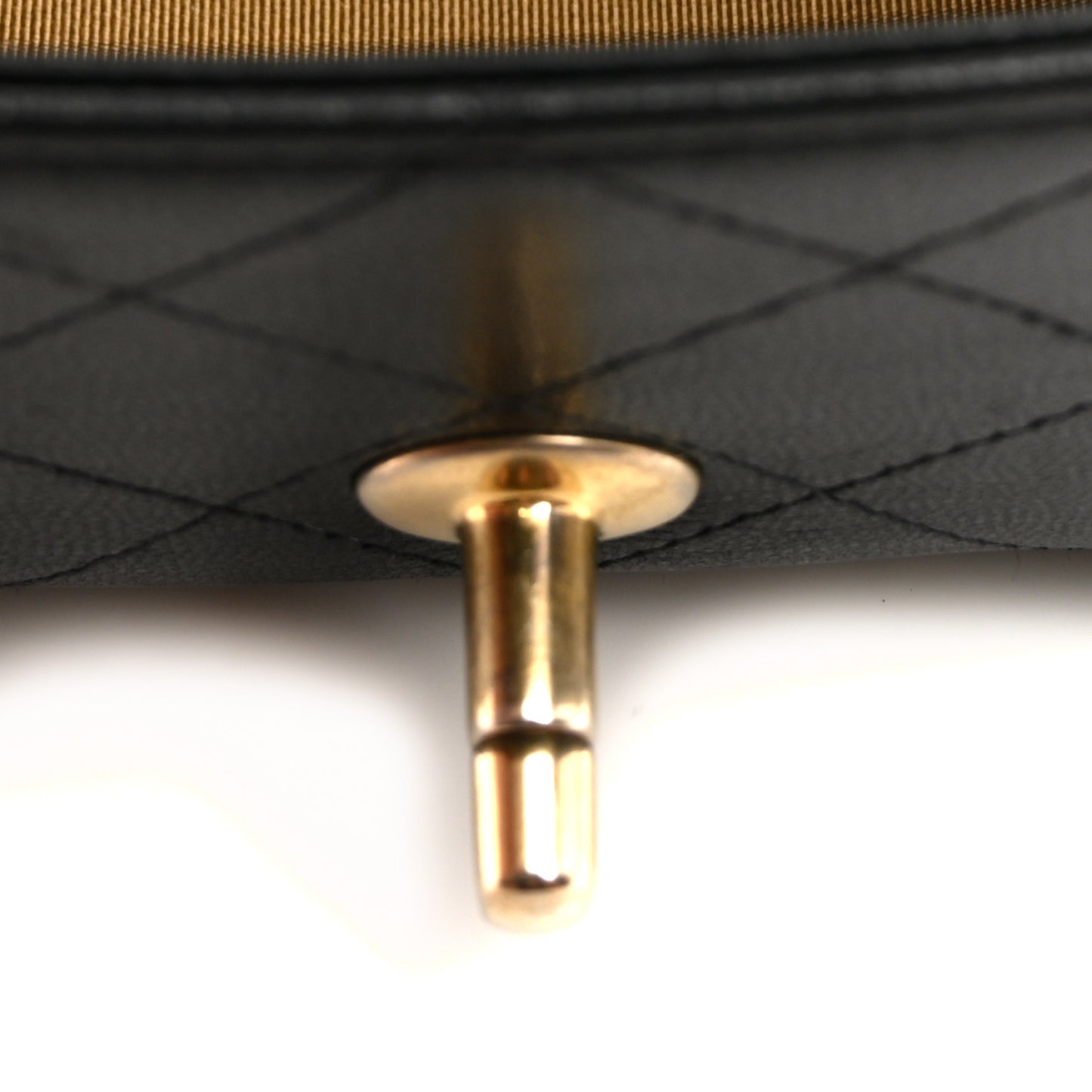 Goatskin Chic Pearls Clutch On Chain Black
