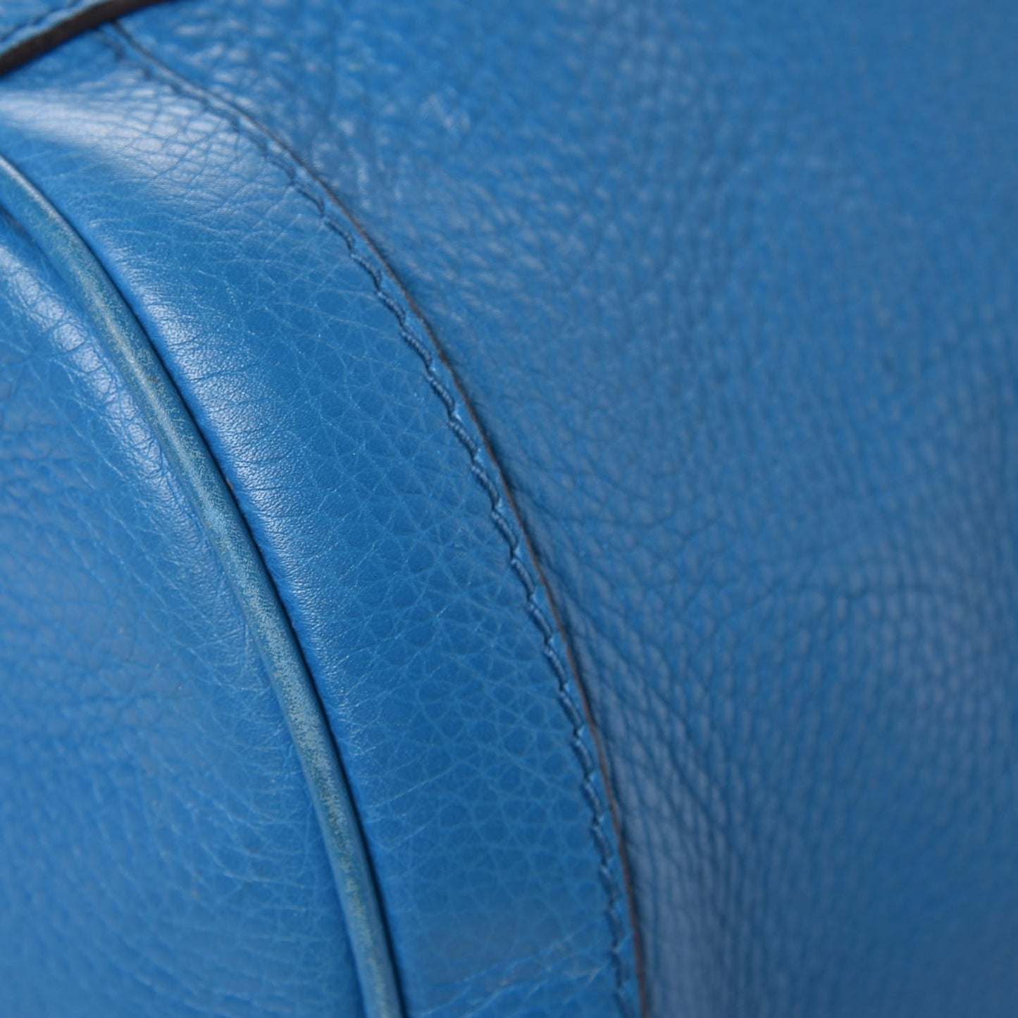 Calfskin Medium Soho Boston Riviera Blue