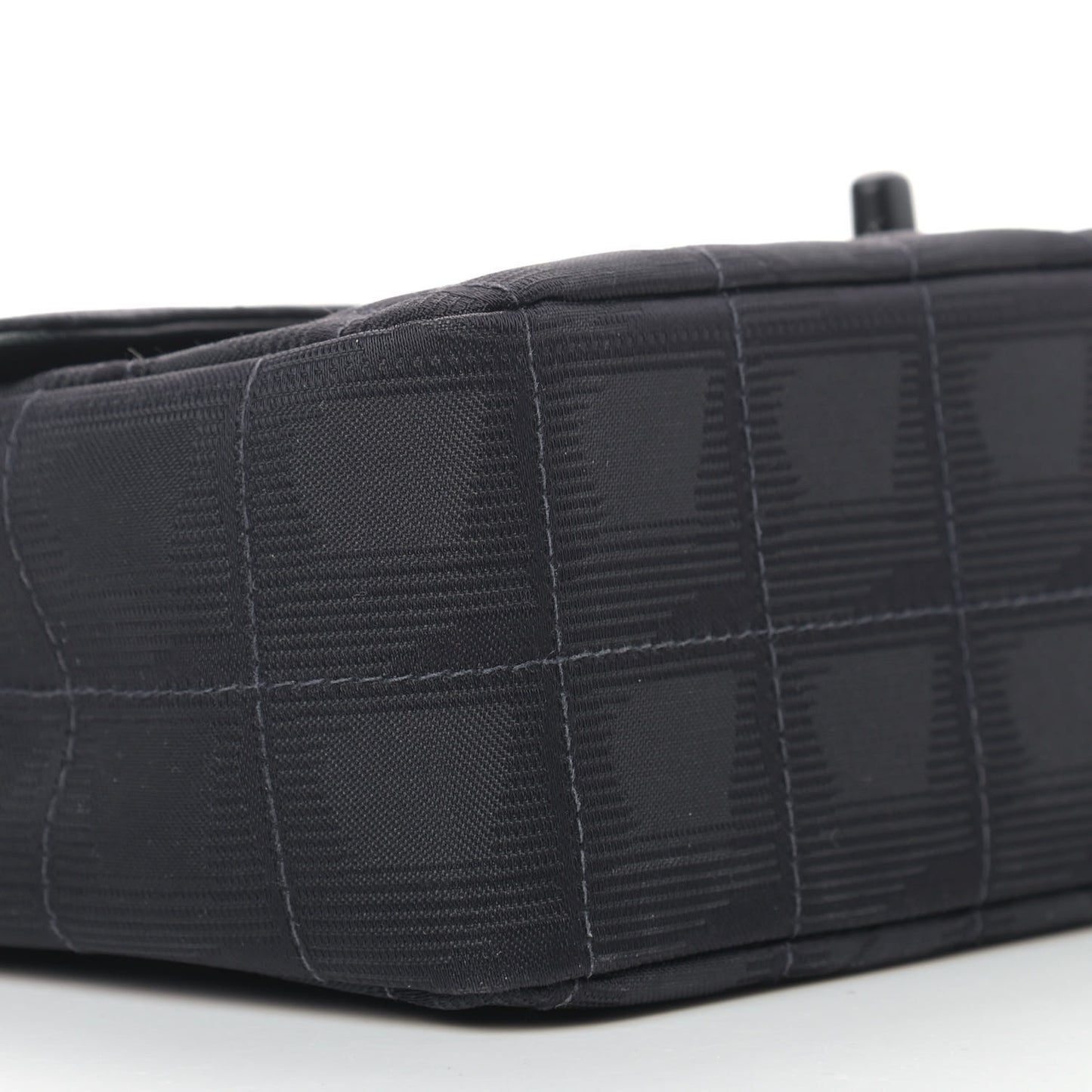 Nylon Medium Travel Flap Black