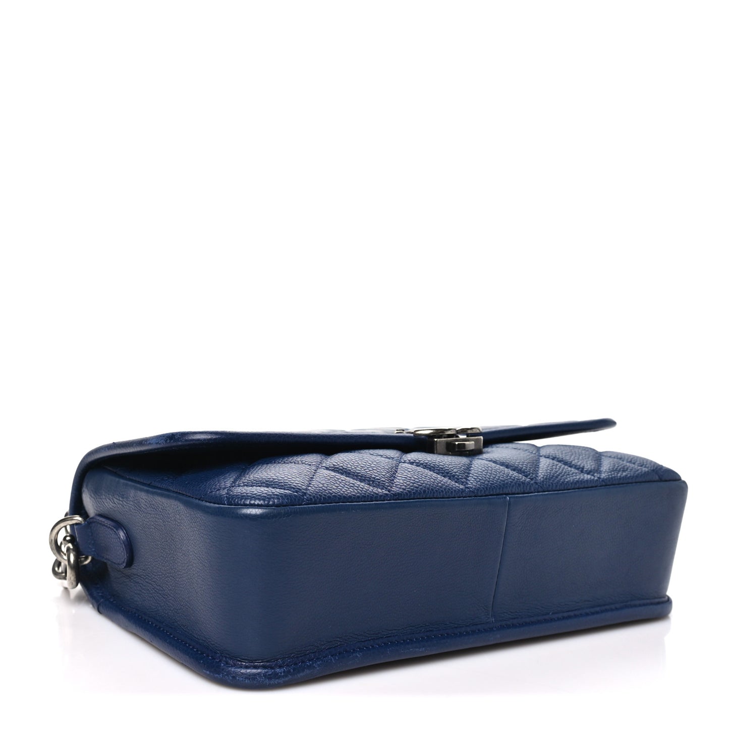 Caviar Iridescent Calfskin Quilted Medium Daily Carry Messenger Navy