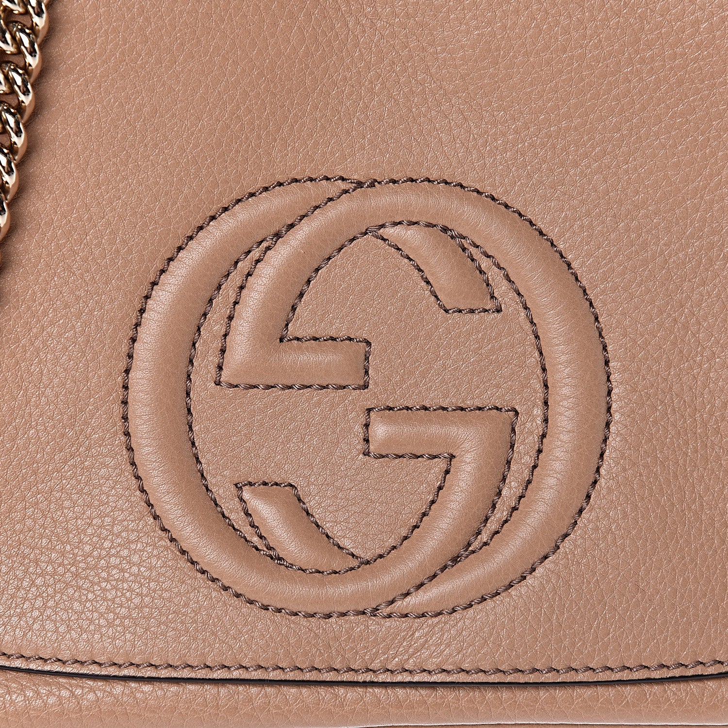 Gucci Pebbled Calfskin Medium Soho Flap Crossbody Camelia 8 of 9