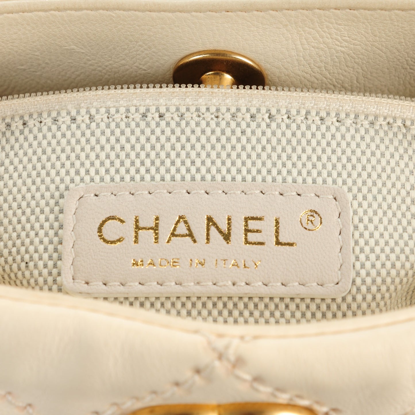 Calfskin Quilted Retro Chain Tote Ivory