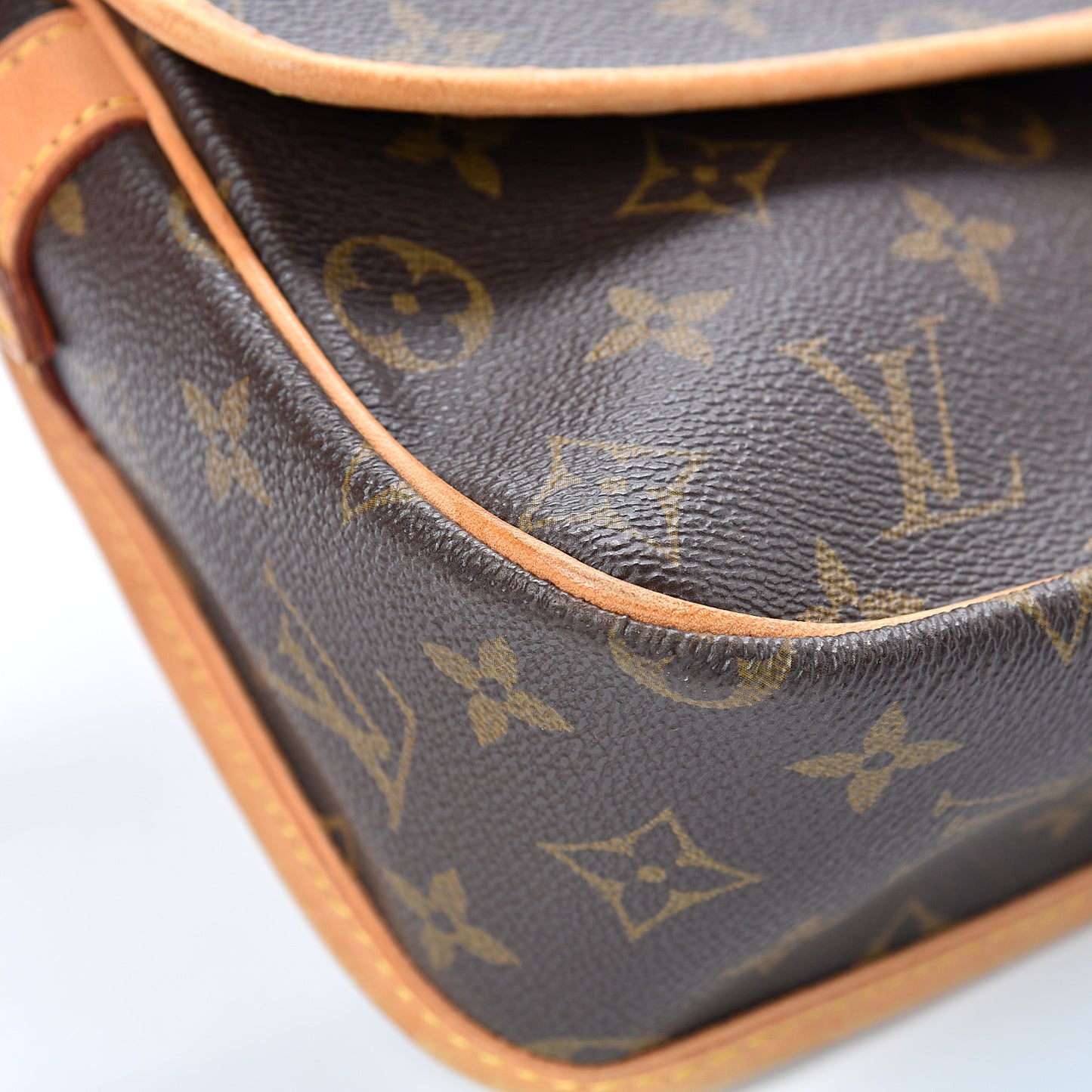 Monogram Sologne